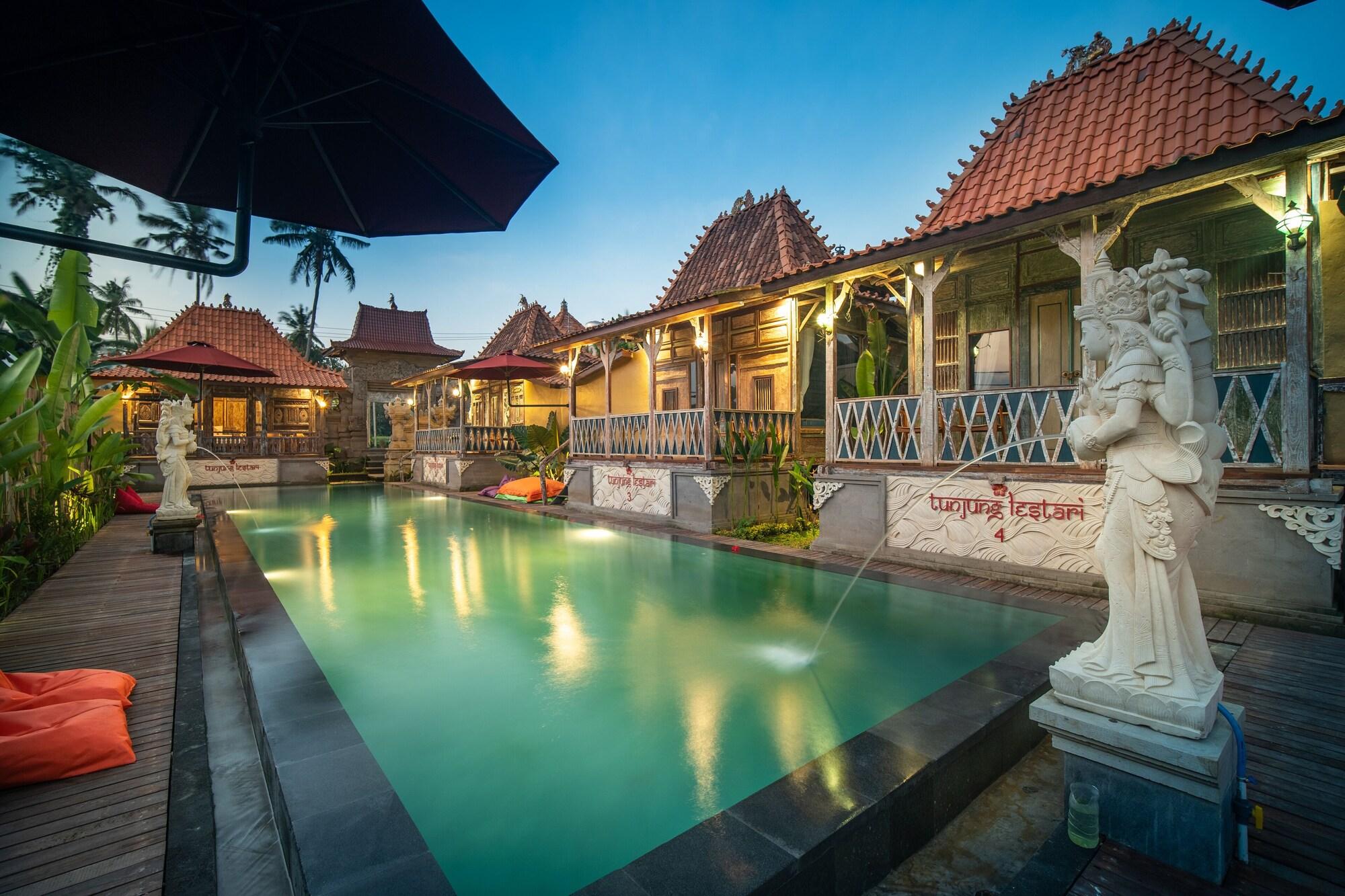 Ubud Lestari Villa Exterior photo